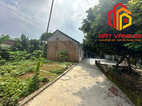 Chính chủ gửi bán mảnh đất 490m 300tc 190m dv..sẵn nhà cấp 4 công chình phụ đầy đủ tiện nghi chỉ việc sáck va ly đến ở