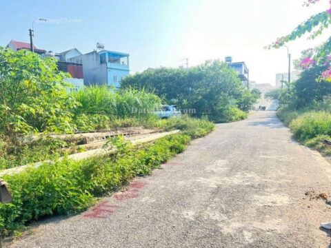 Cần bán LK19 khu đấu giá xã Đông Sơn huyện Chương Mỹ TP Hà Nội.