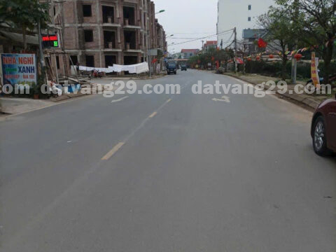 Bán đất thị trấn chúc sơn chương mỹ hà nội – Dãy Liền Kề Lộc Ninh sẵn nhà cấp 4 đang cho thuê