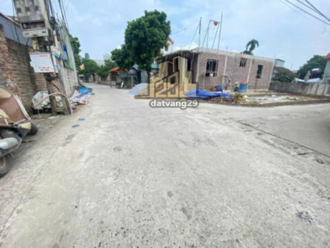 Bán lô góc ôtô  vào tật đất đông phương yên chương mỹ – S=70.5m2