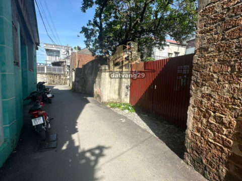 BÁN NHANH ĐẤT HỢP ĐỒNG – VỊ TRÍ ĐẮC ĐỊA – DÂN CƯ ĐÔNG ĐÚC – SANG TÊN LIỀN  S=111m2